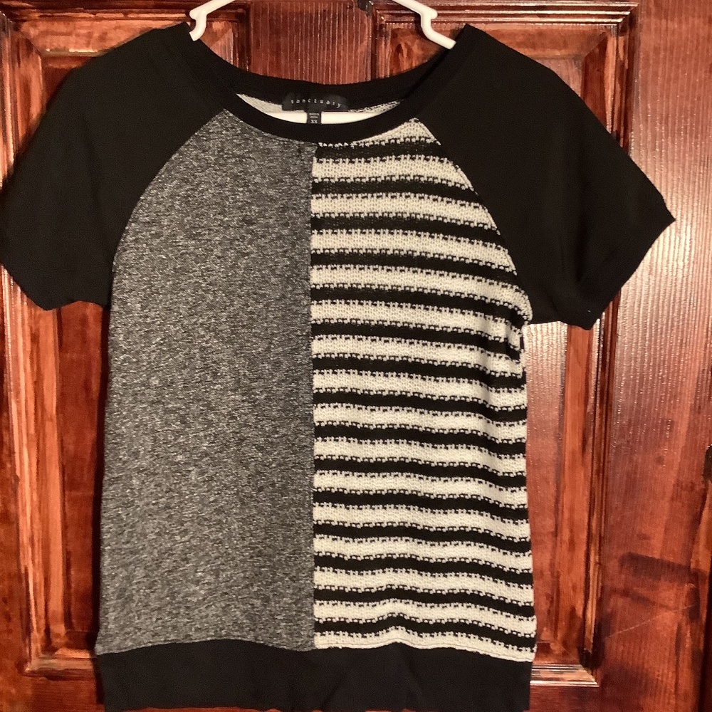 Women’s Sanctuary Black, Gray, and White Knit Top Size XS